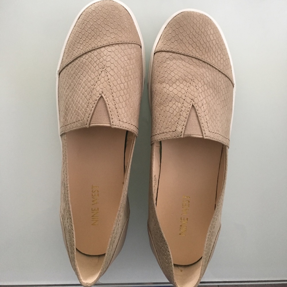 Nine West Tan slip on sneakers